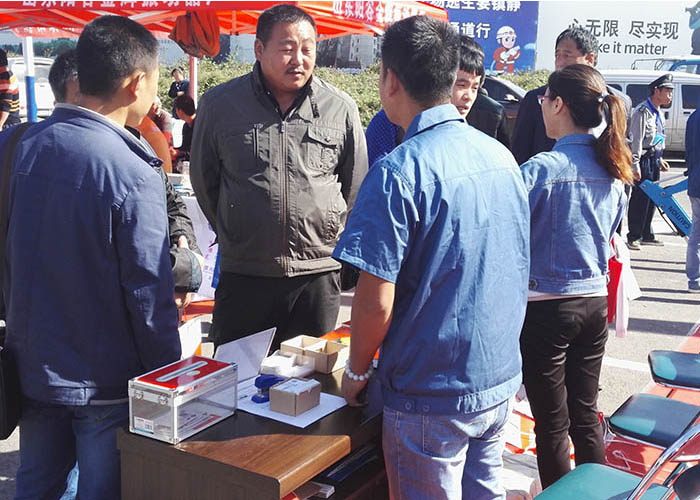 博亿堂官网集团携多款产品参加2015全国建筑机械展