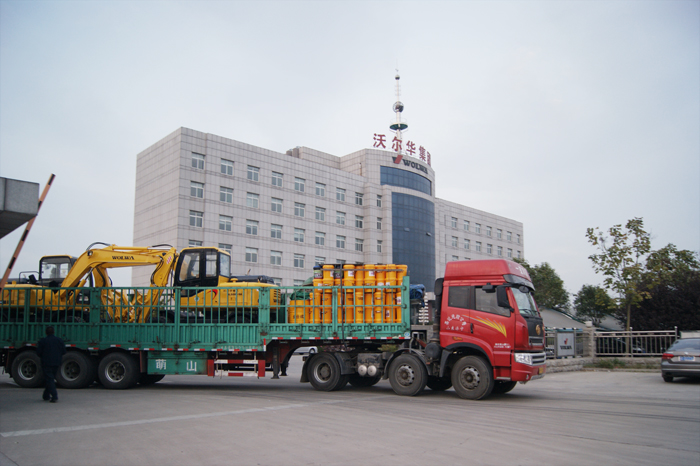 博亿堂官网集团7台DLS系列挖掘机顺利出口古巴共和国